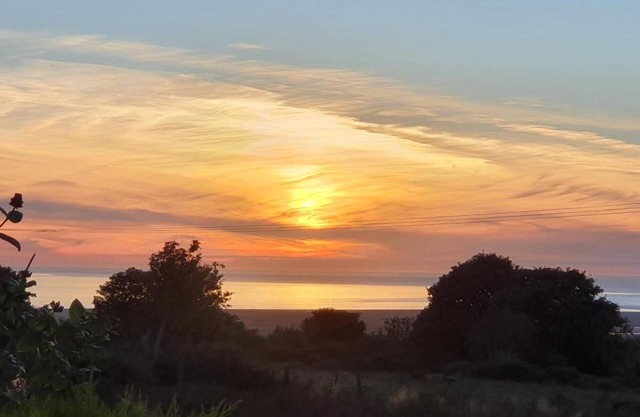 Private Annex with sea views and parking