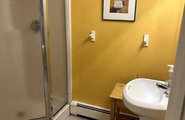 Private apartment in-town Hanover and near DHMC