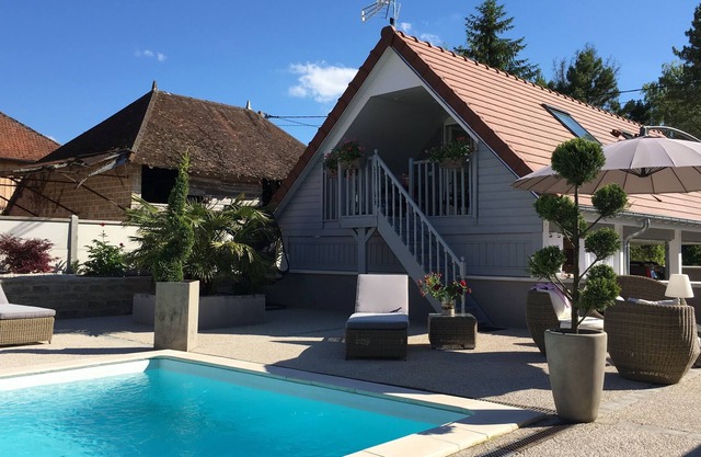 PRIVATE APARTMENT TERRACE SWIMMING POOL BED & BREASFAST
