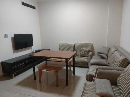 PRIVATE BEDROOM FOR BUSINESS EXECUTIVES DUBAI SHARJAH BORDER By MAUON COM
