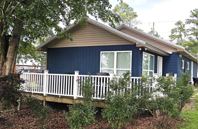 Private Dock, Dogs Welcome, Close to Boat Ramp