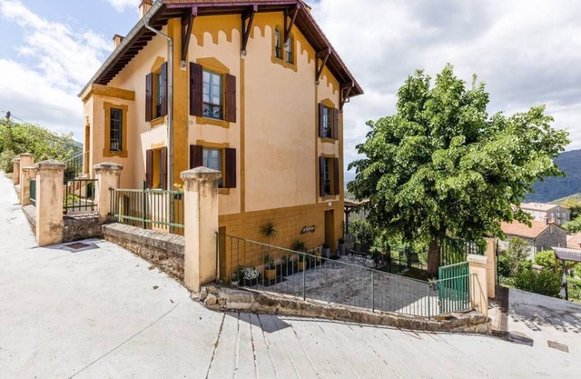 Private double room n ° 2 in Mountain gîte