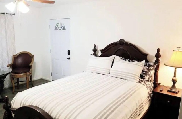 Private EntryGuest Suite near Downtown,MD,UofH,NRG