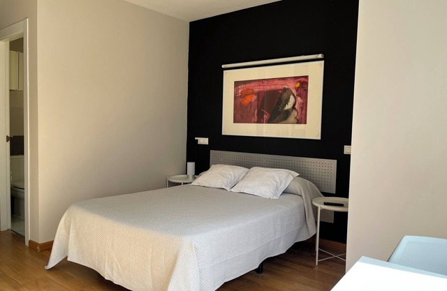 Private family apartment within walking distance to El Corte Ingles