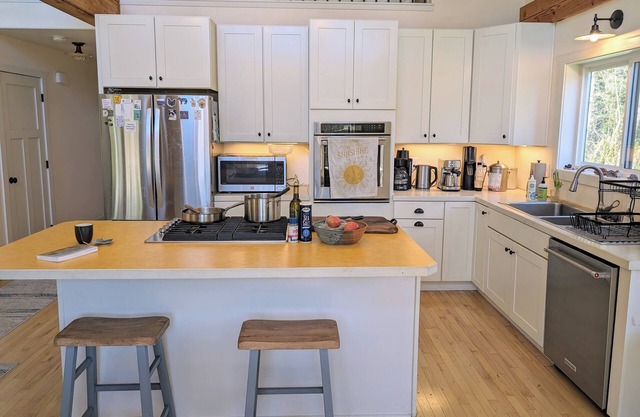 Private forested retreat - Columbia River Gorge - Dogs welcome