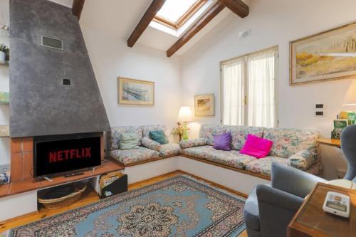 Private Garden Elegant House 5 minutes from the sea