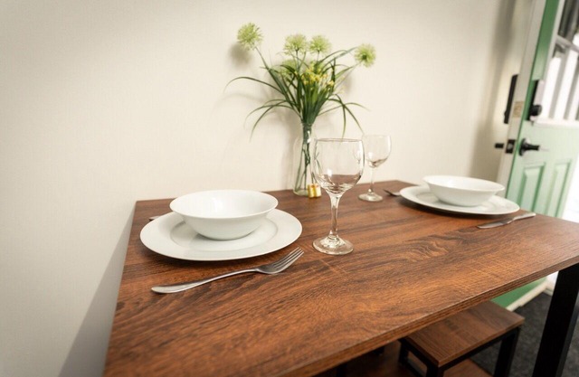Private Ground Level Suite with Full Kitchen
