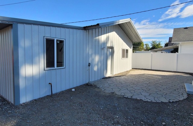 Private Guest house in GU district