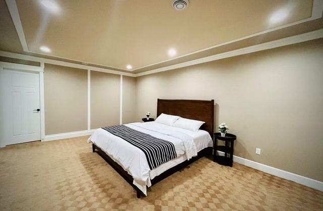 Private king bed Room with Jacuzzi tub and Separate Entry