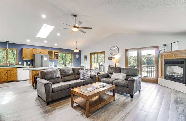 Private Lakefront Retreat w/Hot Tub, Deck & Views