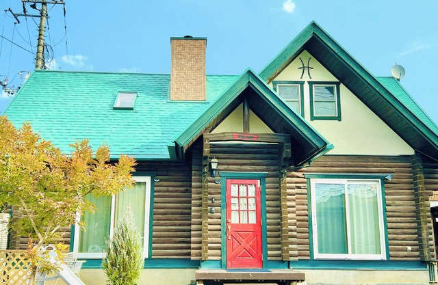 Private log house in Sano City with wood stove hammock board games and projector screen/Sano Tochigi
