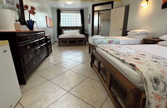 Private Orchid Room w/AC @ All Seasons Belize