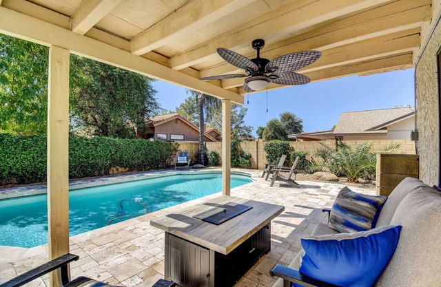 Private Pool, Grill: Upscale Scottsdale Retreat!
