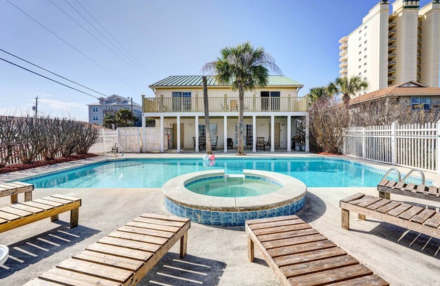 Private Pool & Hot Tub at Panama City Home!