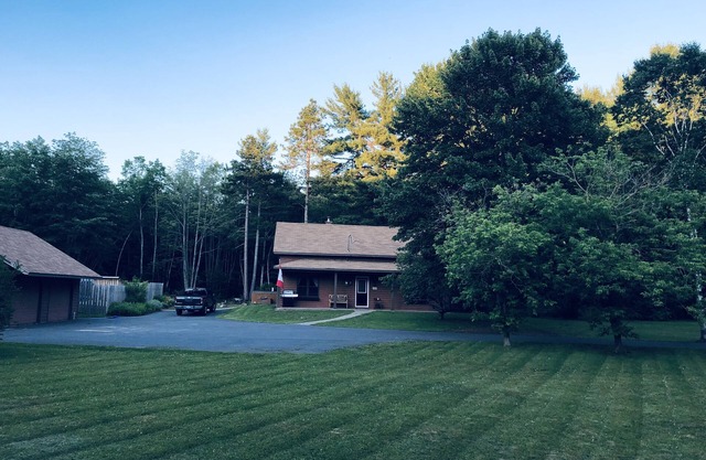 Private, quiet Valley delight!