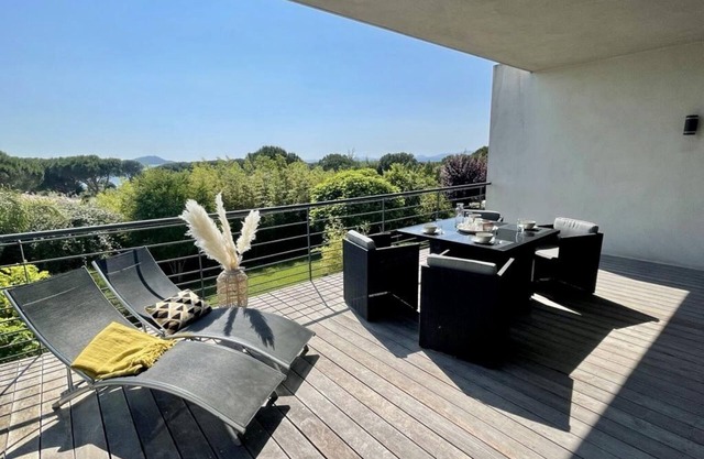 Private residence 200m from T2 SERENA high standing beach + sea view terrace