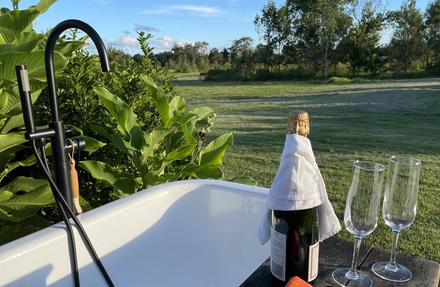 Private riverside retreat Lismore