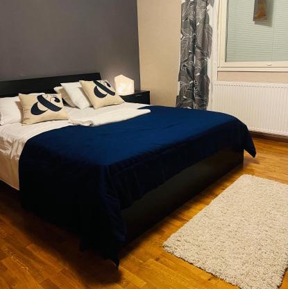 Private room in a shared detached house