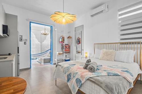 Private Spanish-Balcony Studio in Santurce MM1