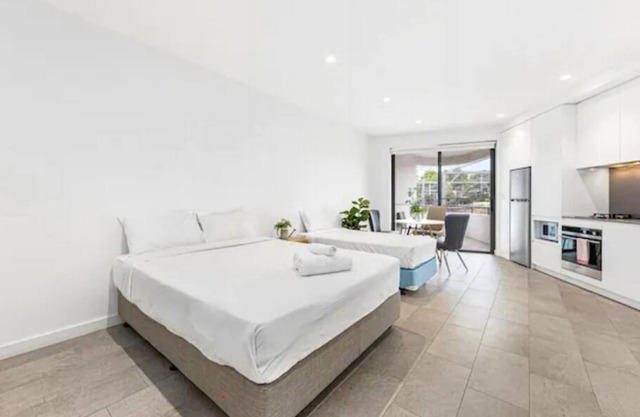 Private Studio Close To Strathfield Nightlife