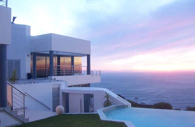 Private villa 360 views, pool, Jacuzzi, games room, ultimate mountain & sea view