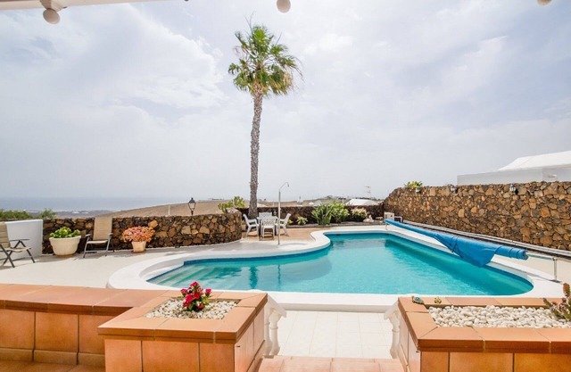 Private - VV - Villa Vispera - Luxury 3 Bedroom, Heated Pool, Tias.❤️