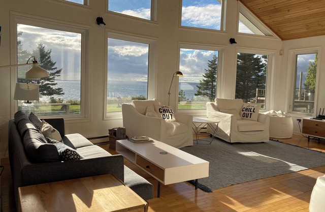 Private Waterfront Luxury on the Bras D'Or Lake with Hot Tub and Barrel Sauna
