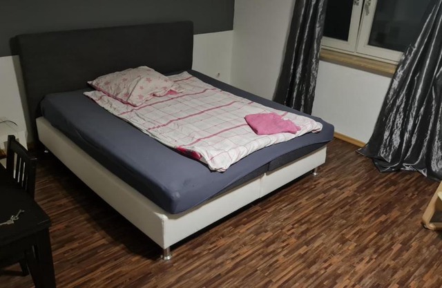Privates Zimmer in Schnelsen