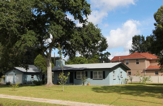 Professional cottage on 1/2 acre lot in quiet country setting