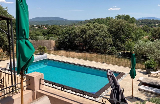 Provencal villa with view and pool