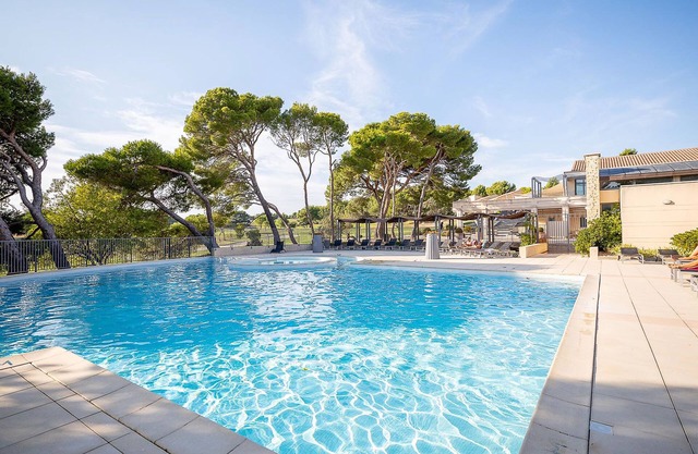 Provence Country Club by Interhome