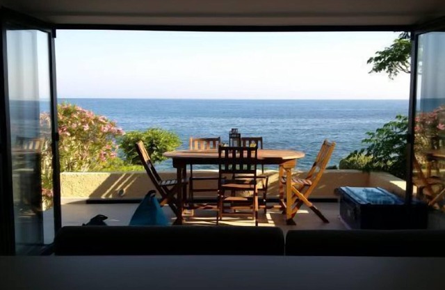 Prunicce 32, feet in the water