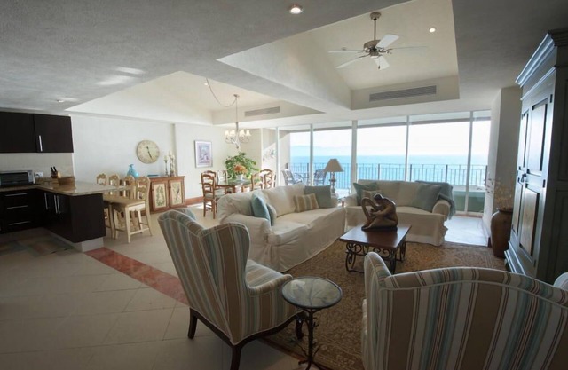 Puerto Vallarta Grand Venetian 2.5 Bd Beachfront Luxury Condo Rental