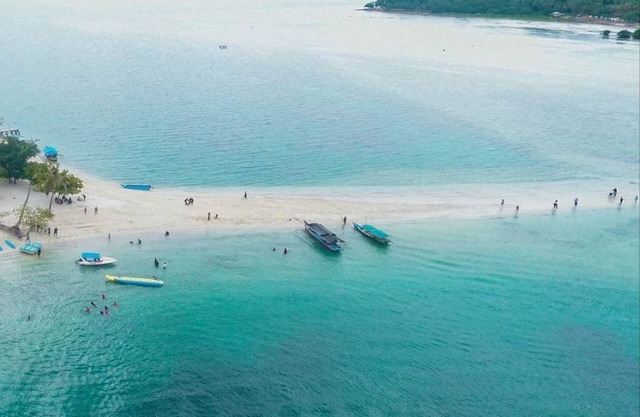 Pulau Mahitam Resort & Cottage By Hotelku