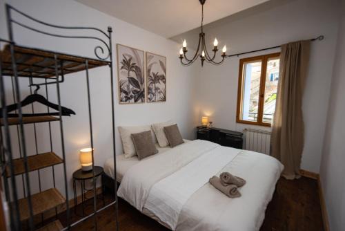 Pure Canigou House An Authentic and Charming Town house with 3 bedrooms