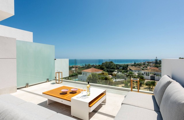 Pure South II 2447 Penthouse