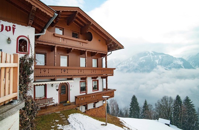 Quaint Apartment in Finkenberg near Ski Lift