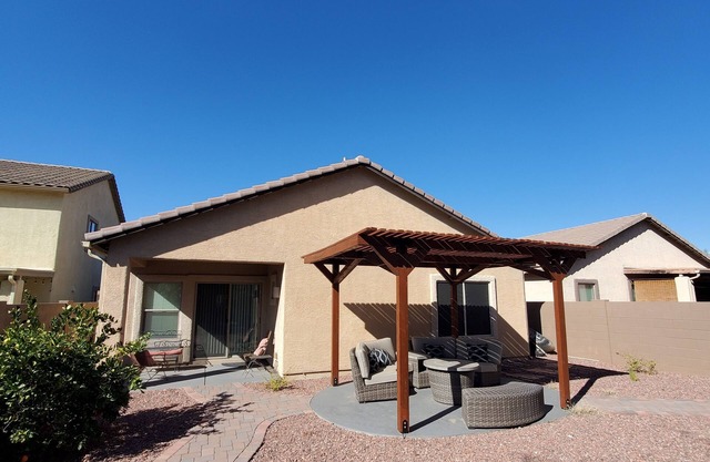 Quaint Single-Level Patio Home in N. Tuscon