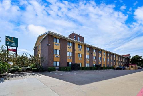 Quality Inn DFW Airport North - Irving