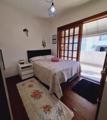 Quarto familiar na cidade do Cristo