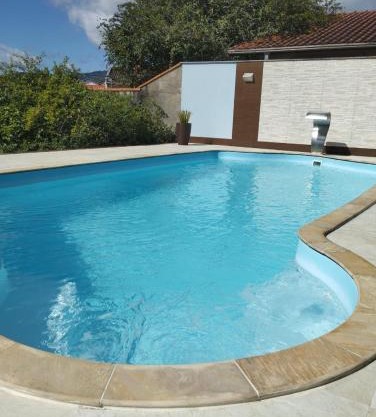 Quarto Inteiro Privado - 3km Oktoberfest