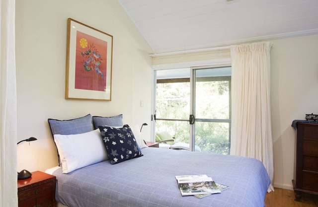 Quiet and Tranquil Setting & Comp Bottle of Wood Park Wine
