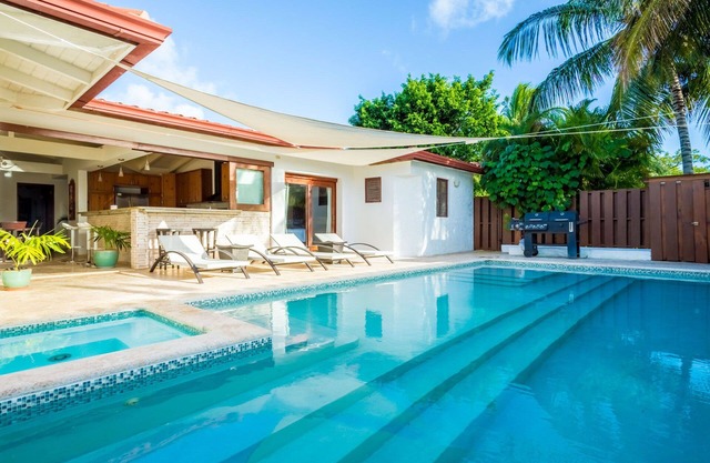 Quiet area, located within the Casa de Campo Resort. Easy Walk to the Beach