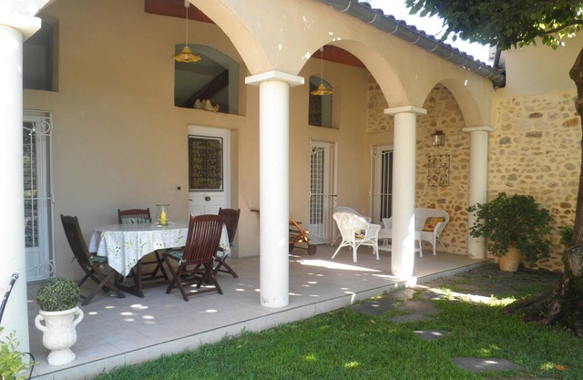Quiet, authentic and refined Provencal farmhouse in the Gars