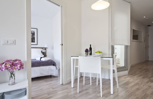 Quiet & cosy apartment next to Magic Fountain