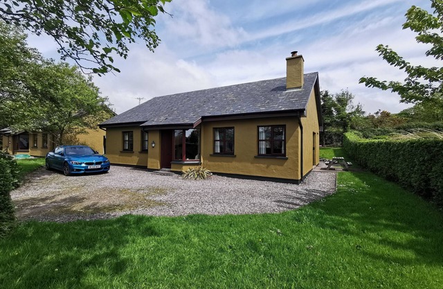 Quiet cosy hideaway cottage in Dingle