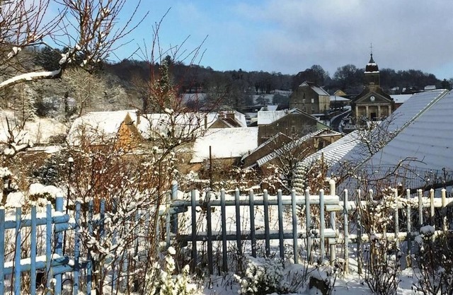 Quiet cottage with private garden, pets welcome, WiFi