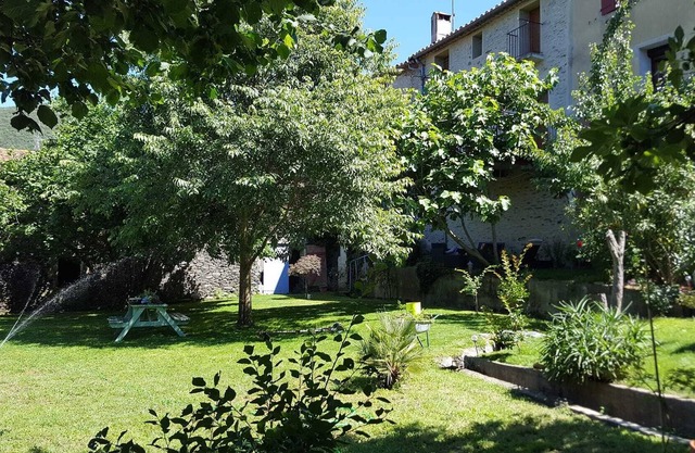 Quiet country house 200m2, garden 1000m2