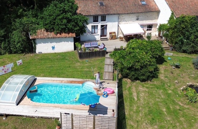 Quiet country house with private pool.