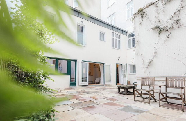 Quiet, cozy apartment near the center